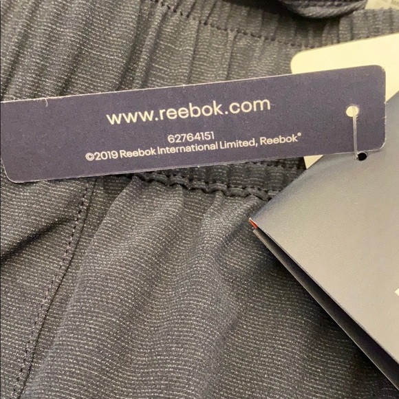 Reebok running or walking short - Picture 8 of 9